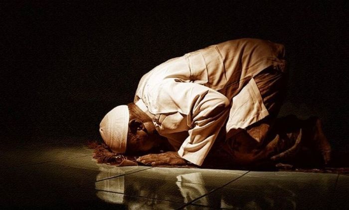 Keutamaan Salat Tahajud yang Nggak Disangka-sangka. Rugi Besar Kalau Melewatkannya