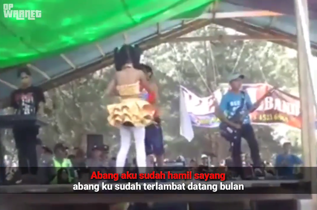 Dua Bocah Ini Nyanyikan Lagu Dewasa, Harusnya Kita Prihatin dengan Pihak yang Memfasilitasinya!