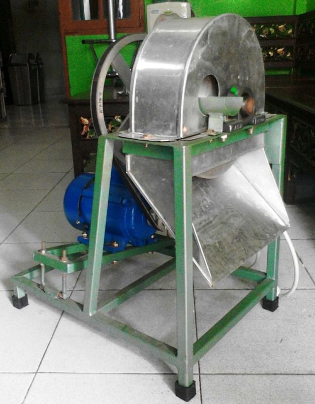 5 Usaha yang Menarik dan Tidak Ada Matinya 2 alat potong singkong