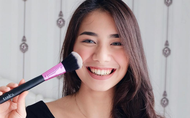 5 Beauty Vlogger Muda Indonesia yang Inspiratif 3 Abel Cantika