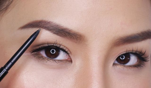 natural eyebrow