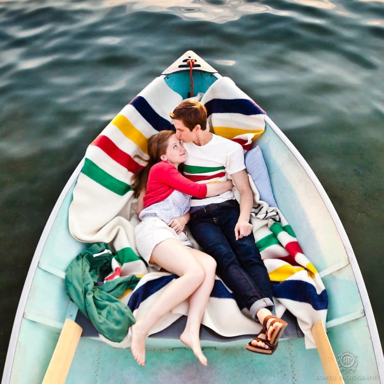10 Ide Pre-Wedding Cantik di Atas Perahu. Ayo Arungi Bahtera Bersamamu, Mz!