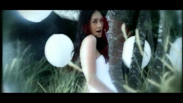 Menunggu Debut Luna Maya Main di Film Hollywood. Bakal Sekeren Apa, Ya?