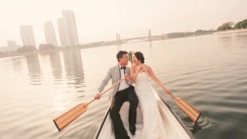 10 Ide Pre-Wedding Cantik di Atas Perahu. Ayo Arungi Bahtera Bersamamu, Mz!