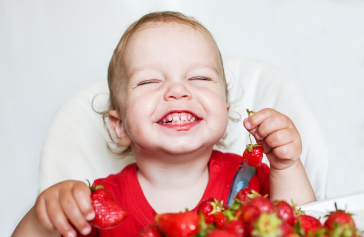 7 Tips Memberi Makan Bayi Saat Dia Melakukan Aksi Gerakan Tutup Mulut (GTM)