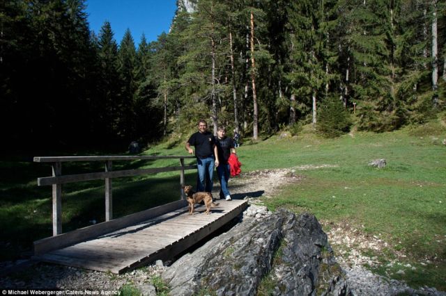Taman Unik di Austria. Musim Dingin Jadi Taman, Musim Panas Jadi Danau!