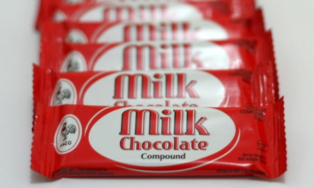 Ngaku Saja Deh, Pasti Kamu Pernah Kasih 13 Kado Ini pada Temanmu Semasa Kecil. Memorable Banget, Ya?