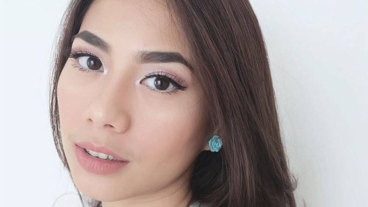 5 Rekomendasi Lipstik yang Lagi Tren Banget di Tahun 2017 yang Harus Kamu Punya!