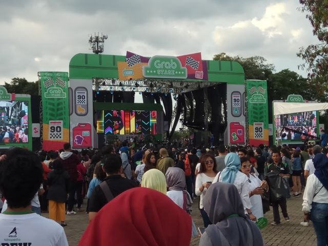 Hanyut Dalam Kenangan di Acara The 90's Festival. Bikin Makin Susah Move On!