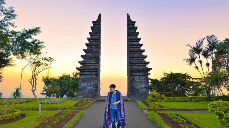 Ingin Fotomu Sekeren Travelgram? Bisa! Coba Deh, Foto di 7 Spot Menarik di Karanganyar Ini