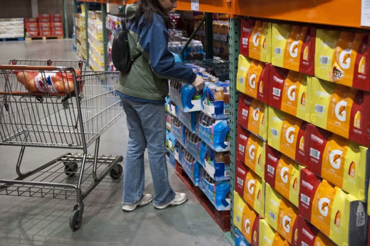 8 Trik Hemat Saat Belanja di Supermarket. Habisnya, di Sana Banyak Banget Godaan Sih!