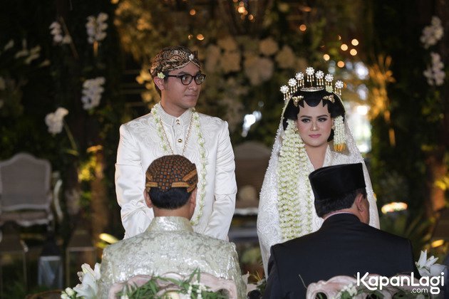 Pernikahan Terhits dan Fenomenal Sepanjang Tahun 2017! Kira-kira Siapa Nih Pasangan Terfavoritmu?