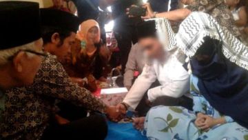 Dapat Tawaran Kerja dan Difasilitasi Pernikahannya, Pasangan yang Dituduh Mesum Ini Resmi Menikah