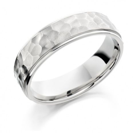 11 Inspirasi Cincin Kawin untuk Cowok yang Berbahan 11 Inspirasi Cincin Kawin untuk Cowok yang Berbahan