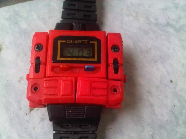 Ngaku Saja Deh, Pasti Kamu Pernah Kasih 13 Kado Ini pada Temanmu Semasa Kecil. Memorable Banget, Ya?