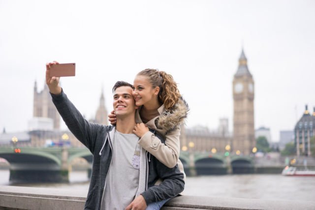 5 Perbedaan Dia yang Beneran Sayang dan yang Cuma Nganggep Kamu Sebagai Cadangan