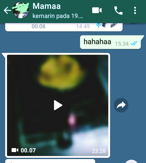 11 Hal yang Pasti Dilakukan Ibu Saat Baru Bisa Menggunakan WhatsApp. Kesel, Lucu, dan Bikin Rindu!