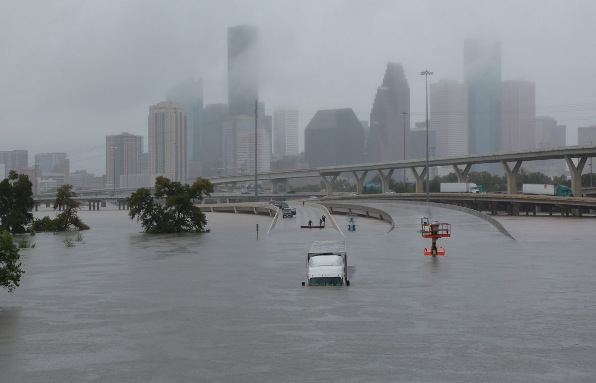 Ada Apa dengan Houston, Apakah Semua Karena Semakin Sedikit Daerah Resapan Air?
