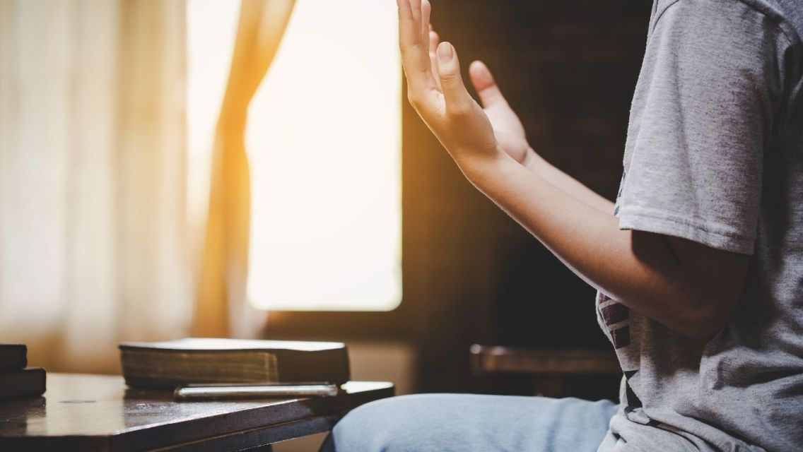 7 Alasan Bangun Tidur Jangan Langsung Buka HP Dulu, Tapi Lakukan Ini! 8
