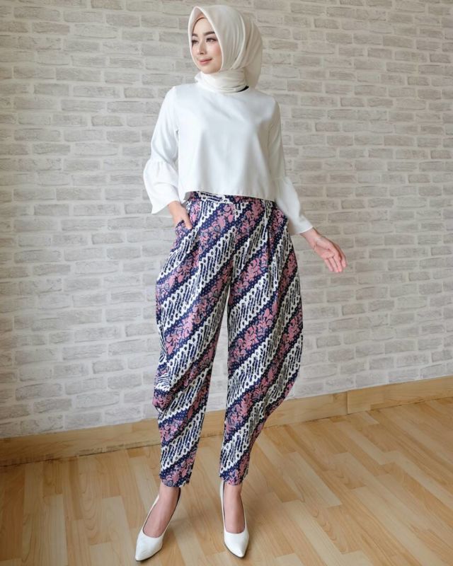  Outfit  Kondangan Hijab Celana 