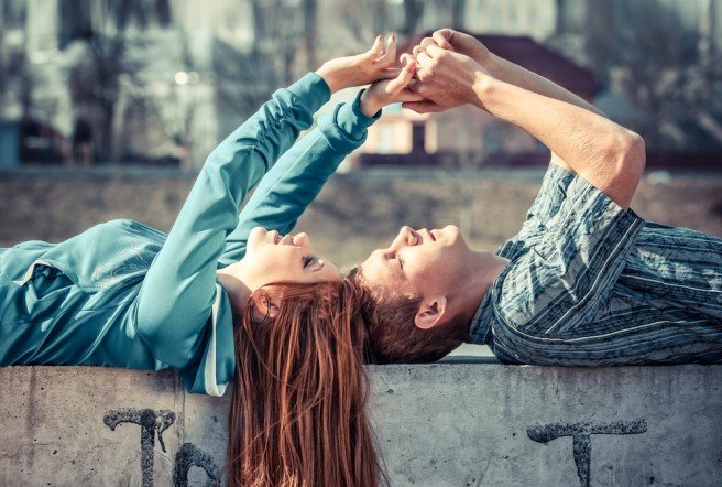 Hai Para Wanita yang Sedang Jatuh Cinta, Lakukan Ini Agar Pria Mencintaimu