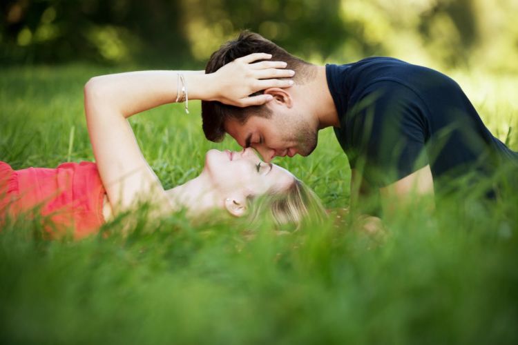10 Trik yang Perlu Para Istri Lakukan Agar Sekiranya Suamimu Bebas dari Ancaman Pelakor