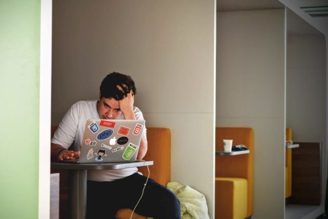 5 Hal yang Perlu Diingat Biar Pekerjaan Tak Menyiksa Diri dan Bikin Kamu Lupa Menikmati Hidup
