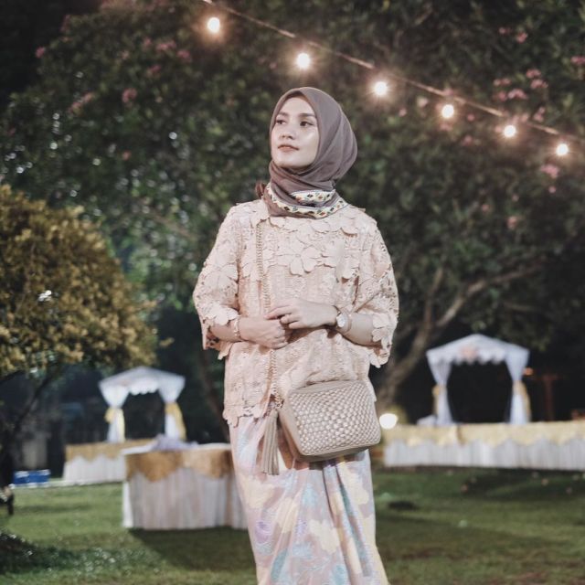 34+ Rok Batik Mermaid, Ide Terkinі! Model fashion rok yang tampil makin modern dan modis kini menjadi salah satu jenis piliha 34+ Rok Batik Mermaid, Ide Terkinі!