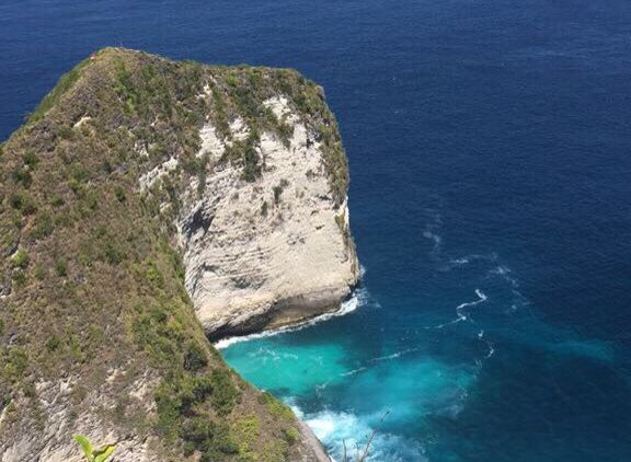 Pesona Pantai Kelingking