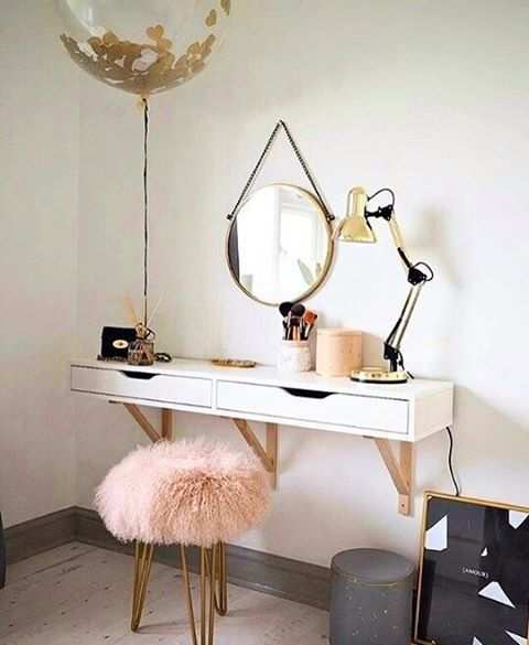 meja rias minimalis untuk kamar sempit