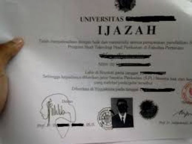 Tanda Tangan Menkominfo Memang Simpel, Tapi Masih Ada 17+ Bentuk Lainnya yang Jauh Lebih Unik Lho! 50 Tanda Tangan Menkominfo Memang Simpel, Tapi Masih Ada 17+ Bentuk Lainnya yang Jauh Lebih Unik Lho!