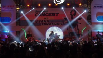 Malam Minggu Meriah di Surabaya dengan Mio S Roadshow Concert Featuring Isyana