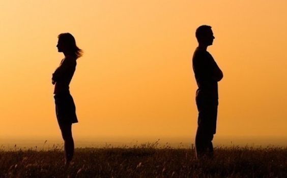 lebih baik jomblo, daripada pacaran rasa jomblo