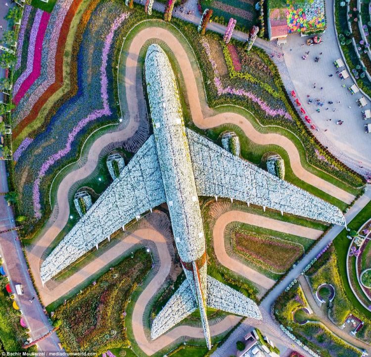 12 Foto Drone di Dubai yang Begitu Memesona. Begini Tampilan Kota Mewah Ini dari Udara!