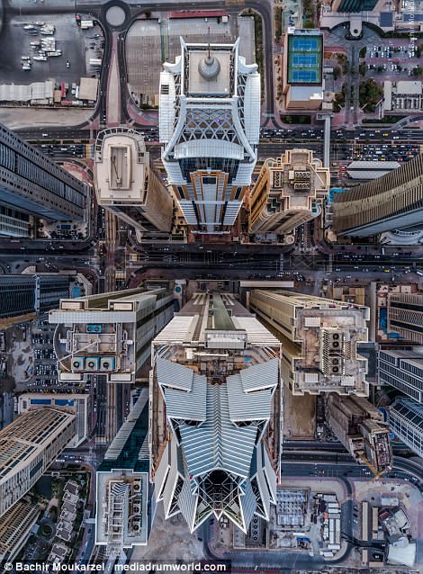 12 Foto Drone di Dubai yang Begitu Memesona. Begini Tampilan Kota Mewah Ini dari Udara!
