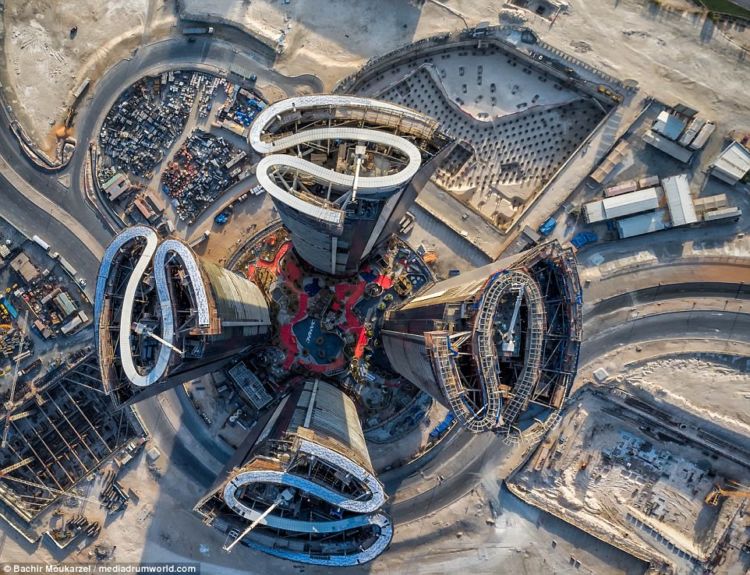 12 Foto Drone di Dubai yang Begitu Memesona. Begini Tampilan Kota Mewah Ini dari Udara!