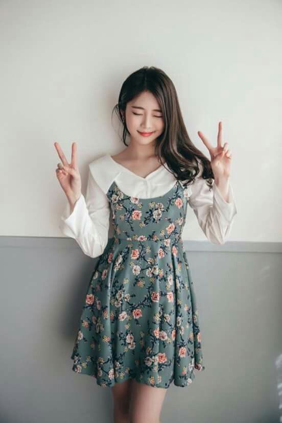 8+ Inspirasi Busana Floral Nan Romantis. Selain Simpel, Juga Menaikkan Pesonamu Terlihat Modis
