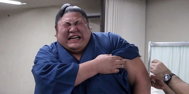Reaksi Kocak Orang Saat Berhadapan dengan Jarum Suntik. Sembari Bernostalgia Zaman SD, yuk~ 37 Reaksi Kocak Orang Saat Berhadapan dengan Jarum Suntik. Sembari Bernostalgia Zaman SD, yuk~