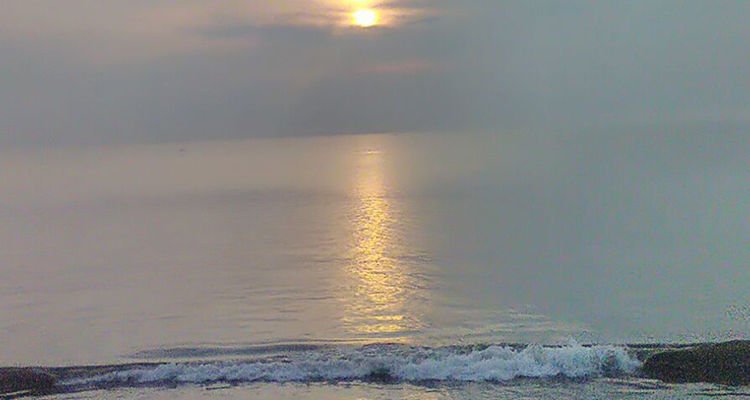 5 Hal yang Perlu Dinikmati Ketika Kamu Liburan ke Pantai Blimbingsari