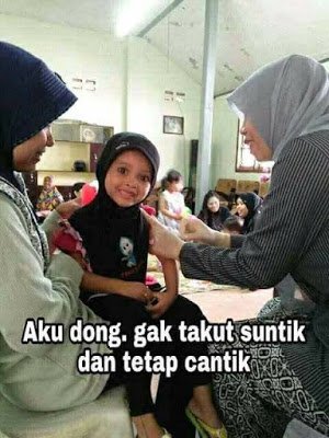 Reaksi Kocak Orang Saat Berhadapan dengan Jarum Suntik. Sembari Bernostalgia Zaman SD, yuk~ 38 Reaksi Kocak Orang Saat Berhadapan dengan Jarum Suntik. Sembari Bernostalgia Zaman SD, yuk~