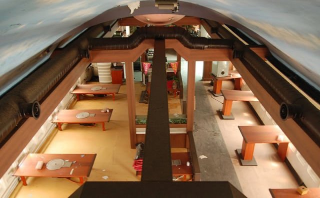 tampilan luar restoran 747
