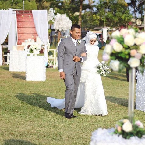 12+ Gaun Pernikahan Khusus Resepsi ala Garden Party, Anti Ribet dan Cantiknya HQQ