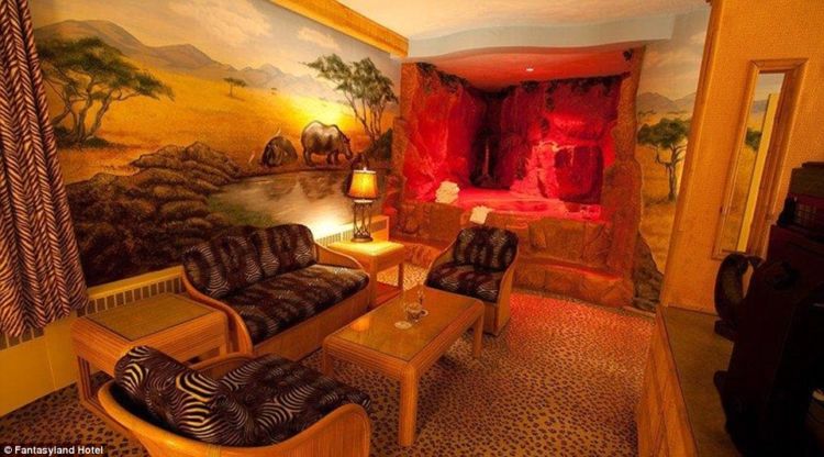 Hotel Paling Gokil di Dunia, Kamarnya Berisi Dunia Fantasi. Ini Kamar Atau Negeri Dongeng ya?
