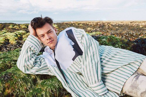 Explore UK Ala Istri Harry Styles