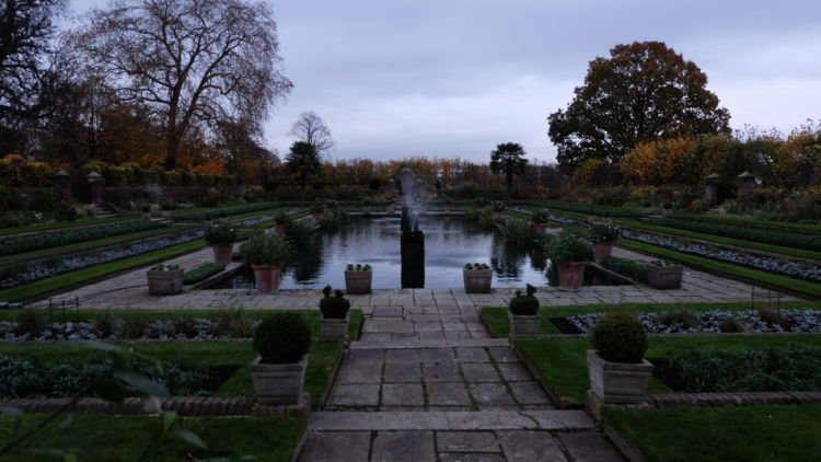 Indahnya Sunken Garden, Taman Favorit Putri Diana, Tempat Pangeran Harry-Meghan Markle Umumkan Pertunangan