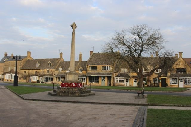 Broadway High Street