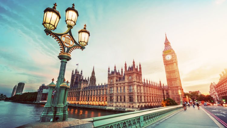 Tak Kenal Maka Tak Cinta. Britania Raya, Yuk Halalin ya!