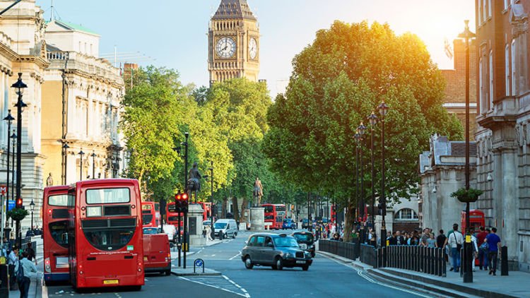 Liburanmu di UK Akan Semakin Hits dengan Mengunjungi Tempat-tempat Ini