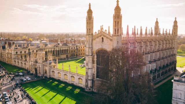 Dari A Sampai Z, Inilah Alasan Kenapa Kamu Harus Traveling ke Britain! 9 Cambridge University