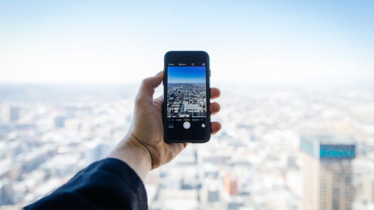 6 Aplikasi yang Cocok Kamu Download Kalau Suka Jalan-Jalan atau Melancong Sendirian